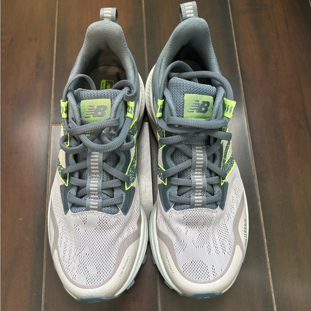New Balance All Terrain Sneakers Womens Size 10